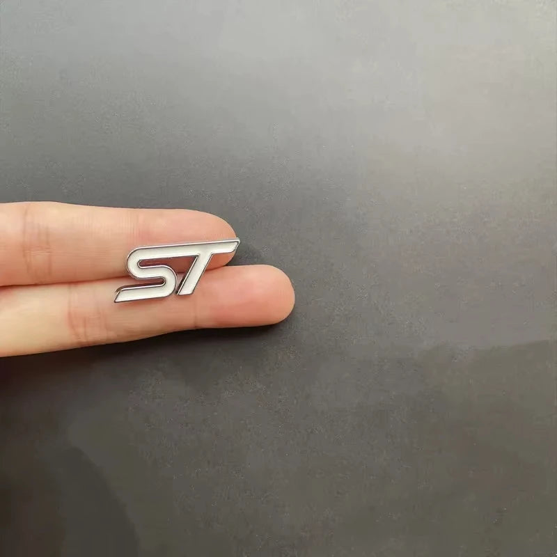 3D Metal ST Logo Car Steering Wheel Emblem Sticker for Ford Focus 2 3 K2 MK3 MK7 Kuga Puma Explorer Edge Fiesta ST Accessories